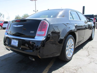 2012 Chrysler 300  Limited