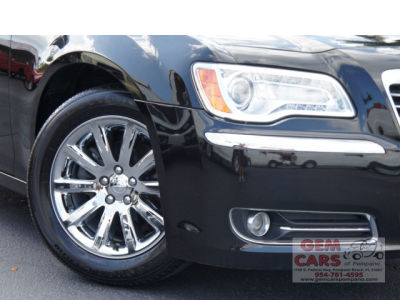 2012 Chrysler 300  Limited