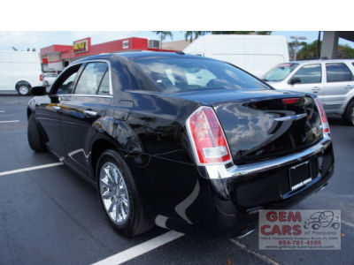 2012 Chrysler 300  Limited