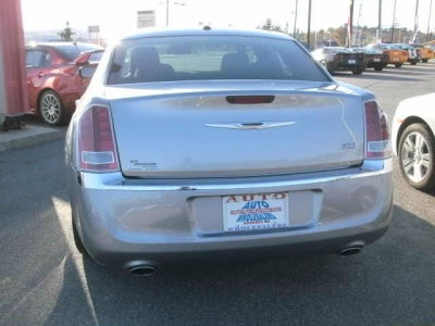 2011 Chrysler 300  Base