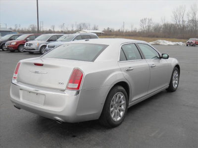 2012 Chrysler 300  Limited