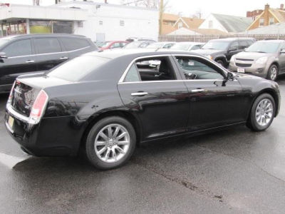2012 Chrysler 300  Limited