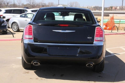 2012 Chrysler 300  Limited
