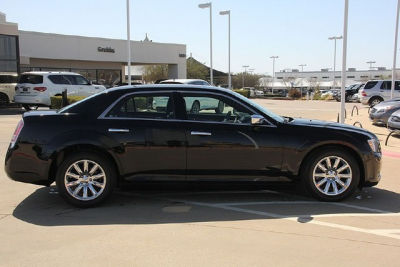 2012 Chrysler 300  Limited