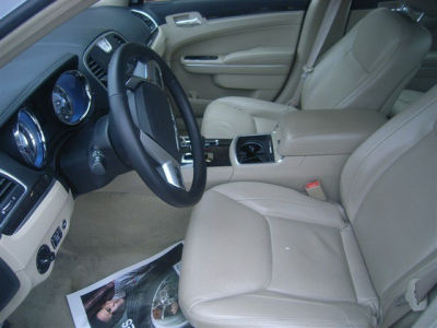 2012 Chrysler 300  Limited