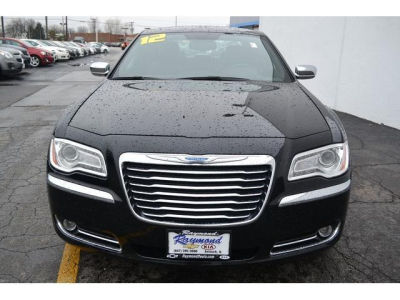 2012 Chrysler 300  Limited