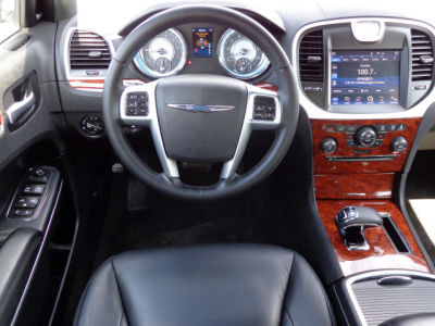 2012 Chrysler 300  Limited