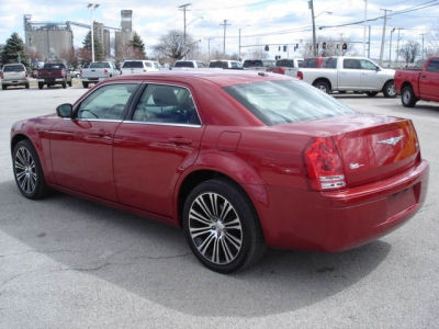 2010 Chrysler 300  300S V6
