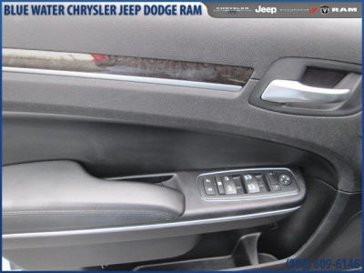 2011 Chrysler 300  Limited