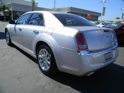2012 Chrysler 300  Limited