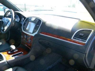 2012 Chrysler 300  Limited