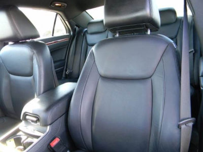 2012 Chrysler 300  Limited