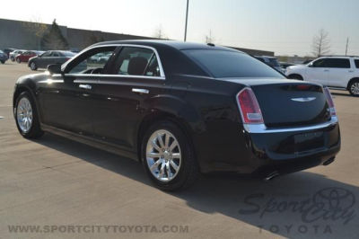 2012 Chrysler 300  Limited