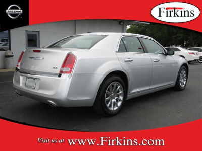 2012 Chrysler 300  Limited