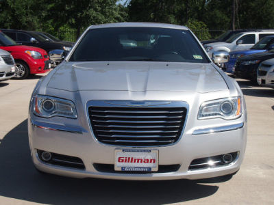 2012 Chrysler 300  Limited