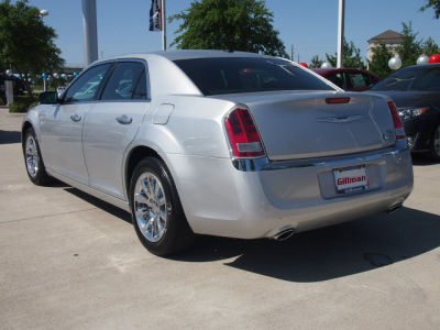 2012 Chrysler 300  Limited