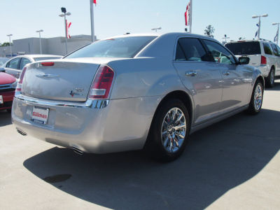2012 Chrysler 300  Limited