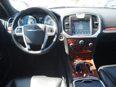 2012 Chrysler 300  Limited