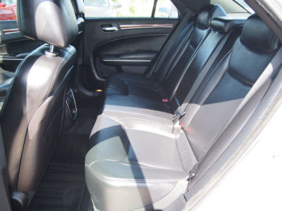 2012 Chrysler 300  Limited