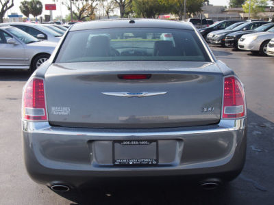 2012 Chrysler 300  Limited
