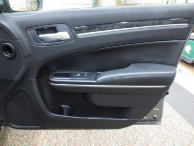 2011 Chrysler 300  Limited