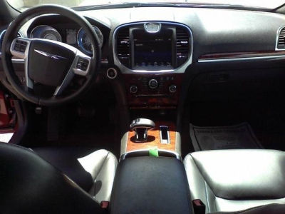 2012 Chrysler 300  Limited