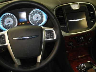 2012 Chrysler 300  Limited