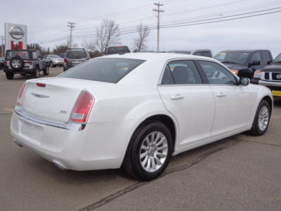 2011 Chrysler 300  Base
