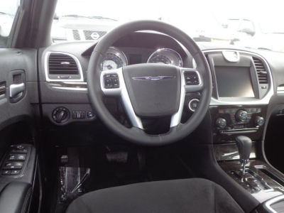 2011 Chrysler 300  Base