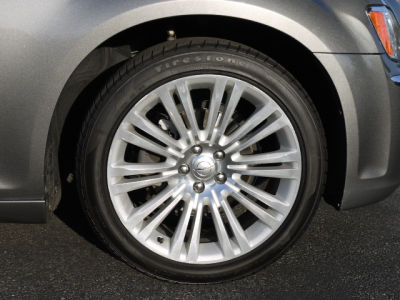 2012 Chrysler 300  Limited