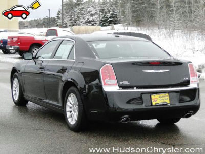 2013 Chrysler 300  Base