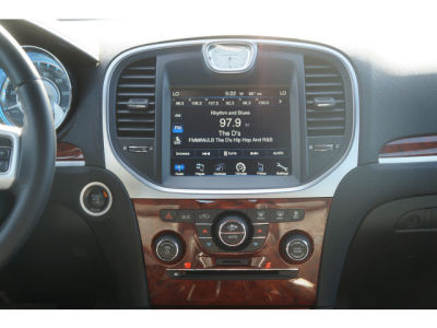 2012 Chrysler 300  Limited