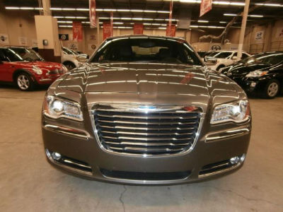 2012 Chrysler 300  Limited