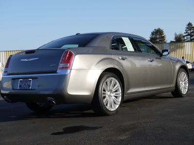 2012 Chrysler 300  Limited