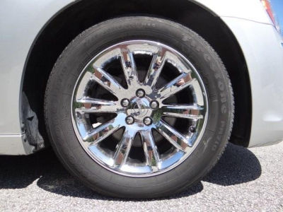 2012 Chrysler 300  Limited