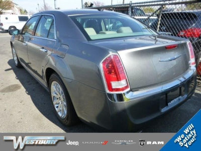 2012 Chrysler 300  Limited