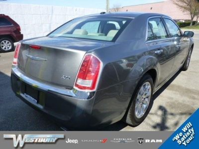 2012 Chrysler 300  Limited