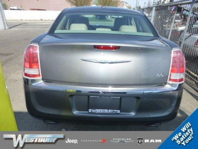 2012 Chrysler 300  Limited