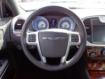 2012 Chrysler 300  Limited