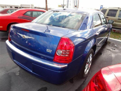 2010 Chrysler 300  Limited