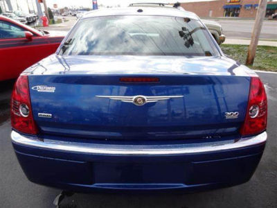 2010 Chrysler 300  Limited