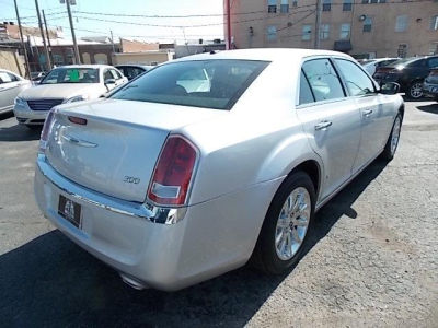 2012 Chrysler 300  Limited