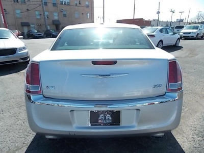 2012 Chrysler 300  Limited