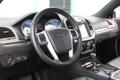 2012 Chrysler 300  Limited