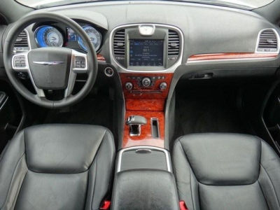 2012 Chrysler 300  Limited