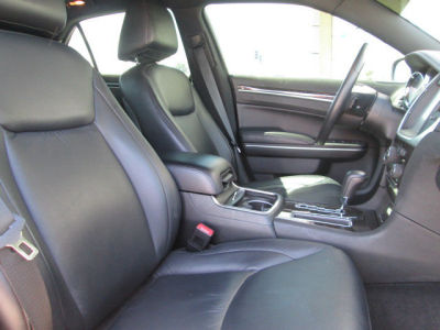 2011 Chrysler 300  Limited