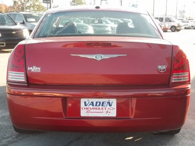 2010 Chrysler 300  300S V6