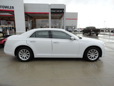 2012 Chrysler 300  Limited