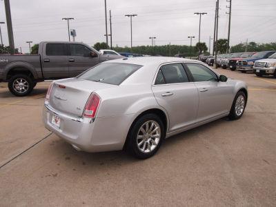 2012 Chrysler 300  Limited