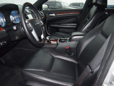 2012 Chrysler 300  Limited